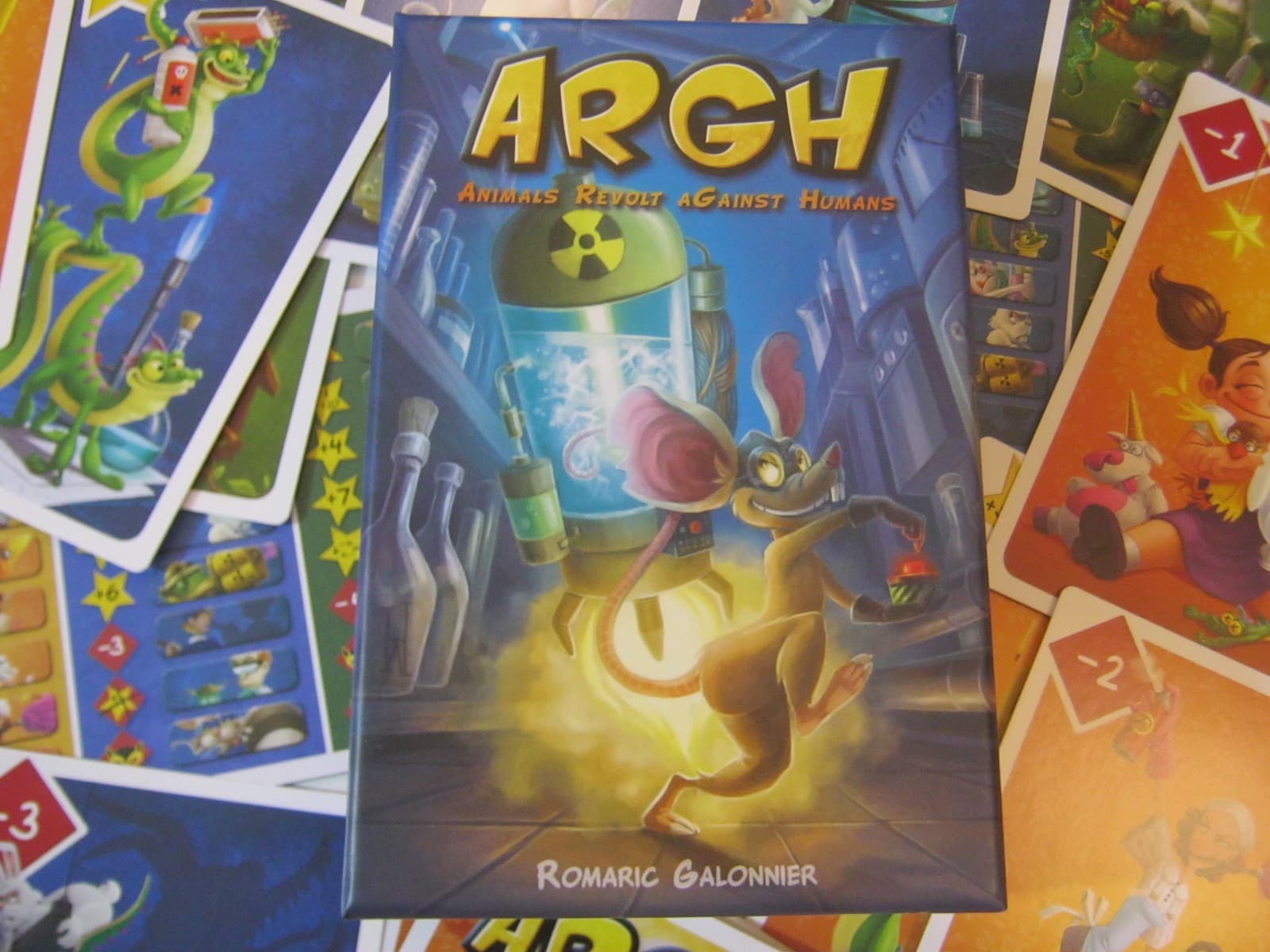 Couverture de l'article : Critique de Argh