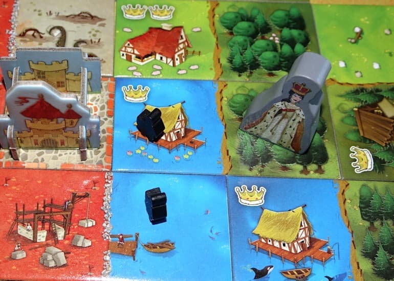 Sur le Vif: Review de Queendomino ! La Queen surpasse le King!