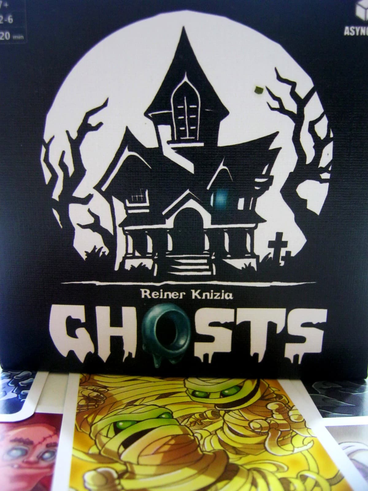 Couverture de l'article : Critique de Ghosts