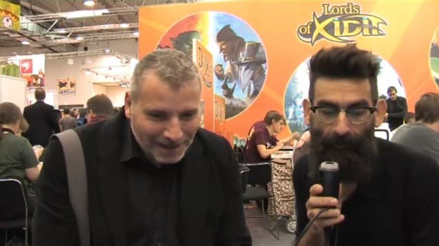 Couverture de l'article : Asmodee par Nicolas Benoist à Essen 2014