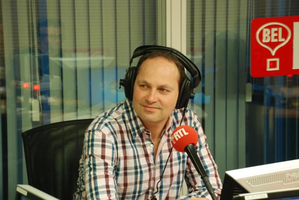 Couverture de l'article : Jeux Viens à Vous Thierry Saeys