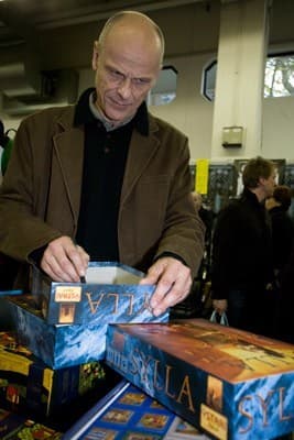 Couverture de l'article : Sylla est en boutique