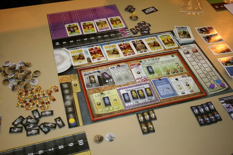 Boîte du jeu : The Manhattan Project