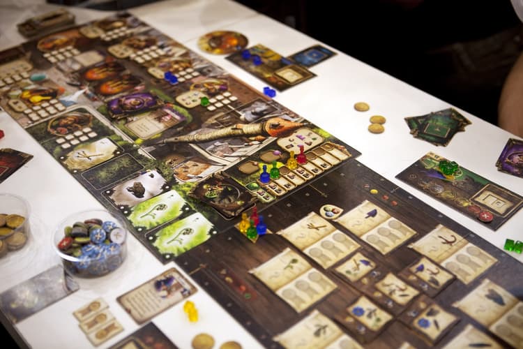 Boîte du jeu : Alchemists