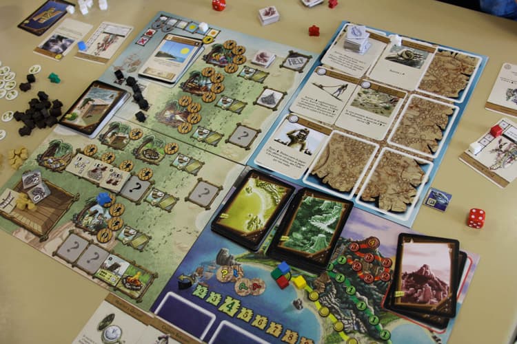 Boîte du jeu : Naufragés