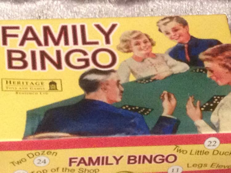 Boîte du jeu : Family Bingo