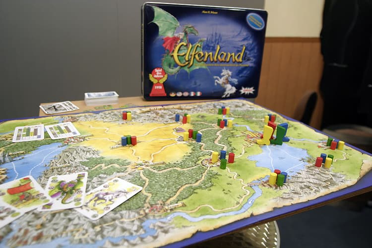 Boîte du jeu : Elfenland