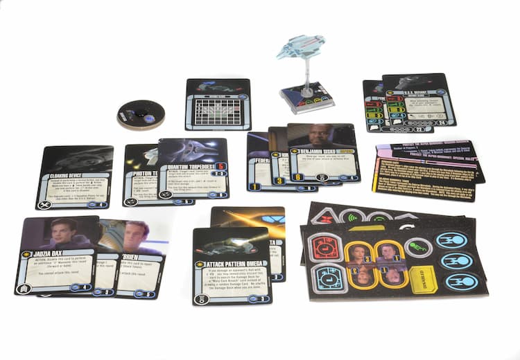 Boîte du jeu : Star Trek : Attack Wing - Vague 1 - U.S.S. Defiant