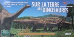 Couverture de Sur la Terre des Dinosaures