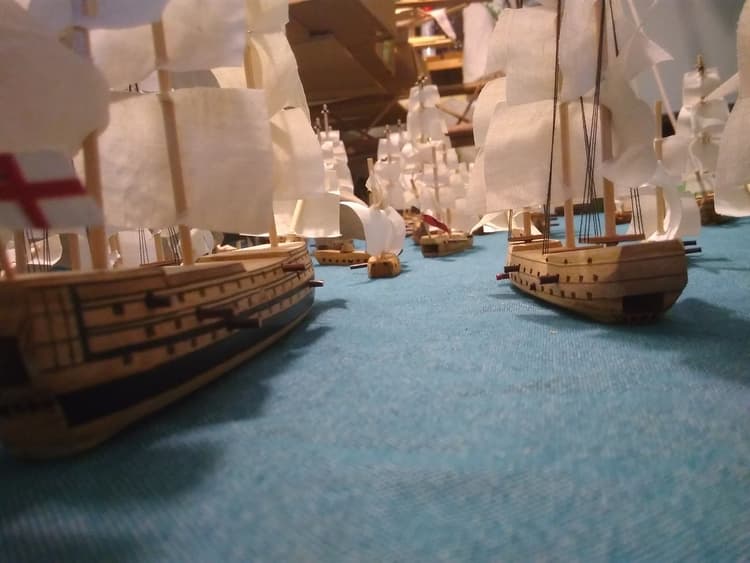 Boîte du jeu : Navires en vues