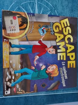 Couverture de ESCAPE GAME Le cadenas électronique