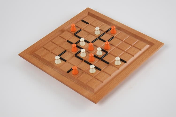 Boîte du jeu : FENDO