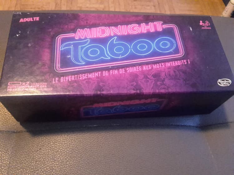 Boîte du jeu : Midnight Taboo