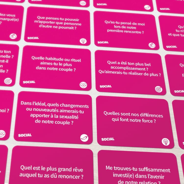 Boîte du jeu : SOCIAL Couples