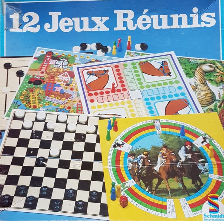 Boîte du jeu : 12 jeux réunis